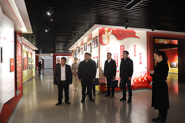 四家蘇墾駐射單位赴縣紀委監委開展企地廉潔共建活動.jpg
